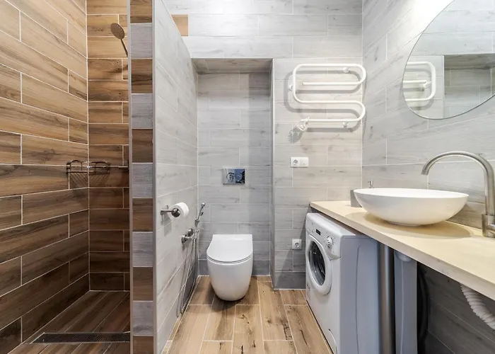 דירה Inshiapartments On Popovycha Str 3 *