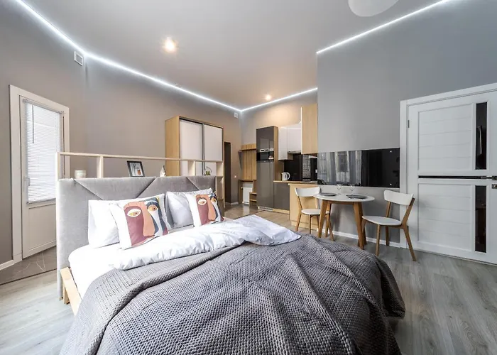 Inshiapartments On Popovycha Str 3 דירה